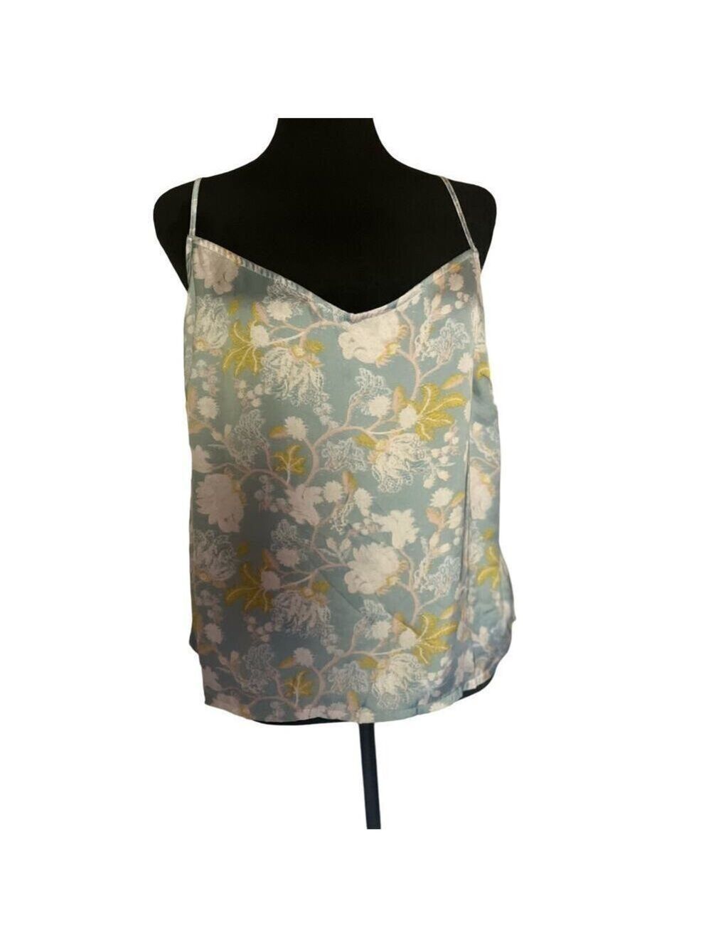 2 for $10 special☀️ EUC Urban Outfitters Light Blue Floral Cami Tank Size Large